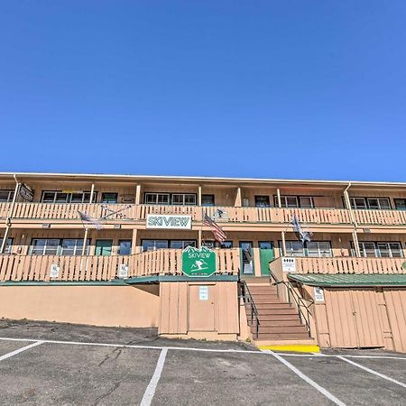 Red River Ski Condo On Main St - Mtn View! Εξωτερικό φωτογραφία