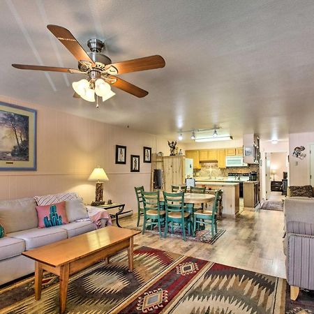 Red River Ski Condo On Main St - Mtn View! Εξωτερικό φωτογραφία