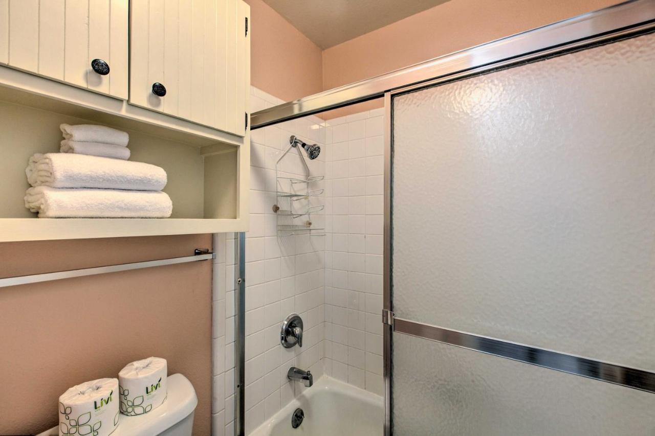 Red River Ski Condo On Main St - Mtn View! Εξωτερικό φωτογραφία