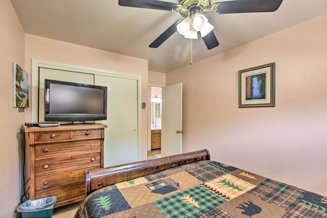 Red River Ski Condo On Main St - Mtn View! Εξωτερικό φωτογραφία