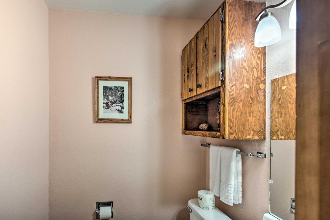 Red River Ski Condo On Main St - Mtn View! Εξωτερικό φωτογραφία